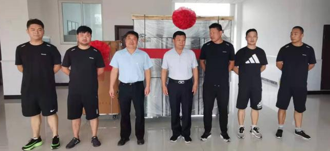 军民共进促发展，鱼水互助见真情